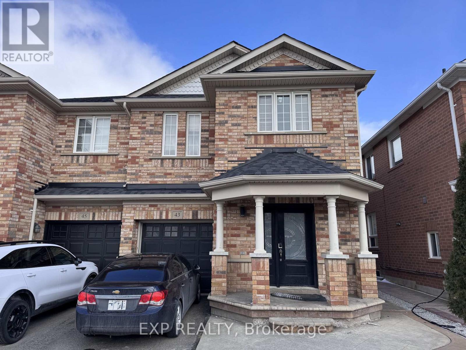43 THORNBUSH BOULEVARD, Brampton, Ontario