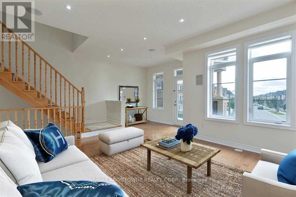 3083 Preserve Drive, Oakville, Ontario  L6M 0W7 - Photo 10 - W12895786