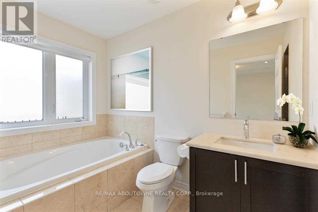 3083 Preserve Drive, Oakville, Ontario  L6M 0W7 - Photo 16 - W12895786