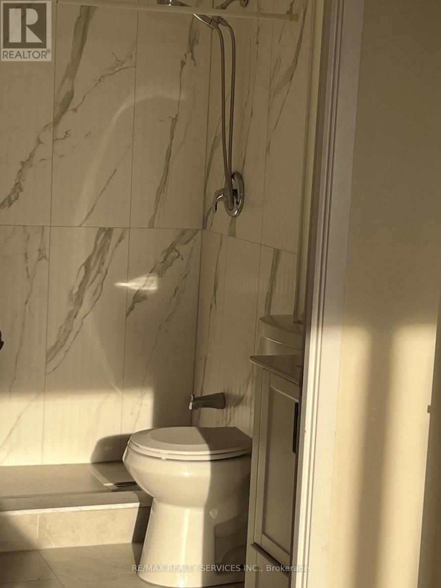 1206 - 330 Mill Street S, Brampton, Ontario  L6Y 3V3 - Photo 16 - W12895798