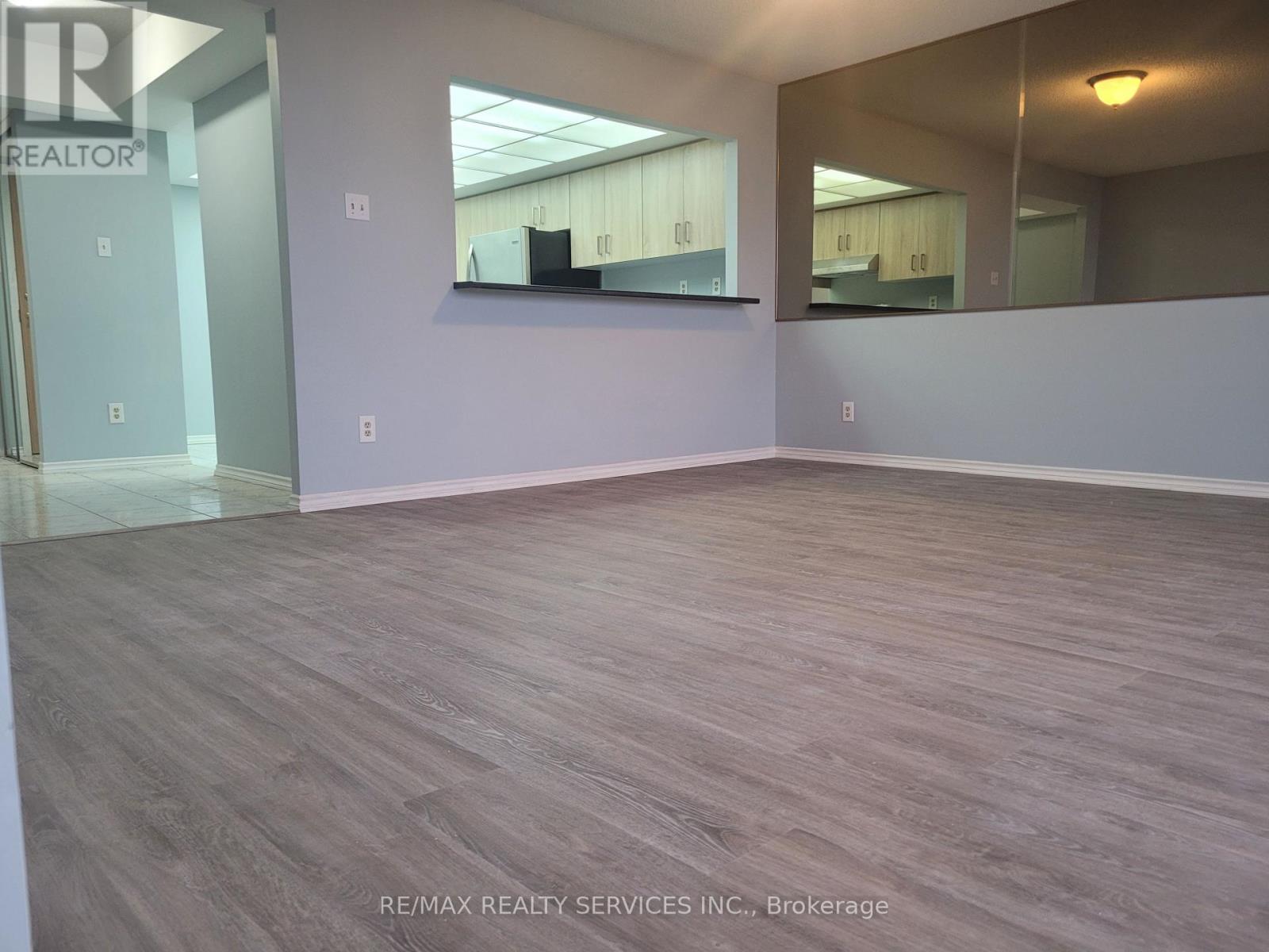 1206 - 330 Mill Street S, Brampton, Ontario  L6Y 3V3 - Photo 7 - W12895798