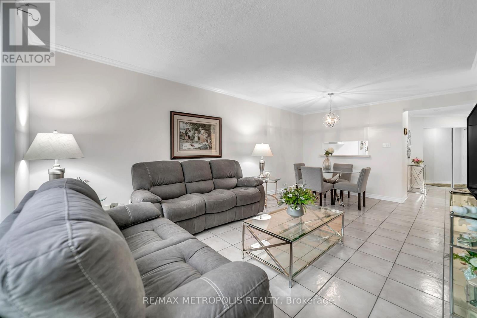 1604 - 2470 Eglinton Avenue W, Toronto, Ontario  M6M 5E7 - Photo 11 - W12895800
