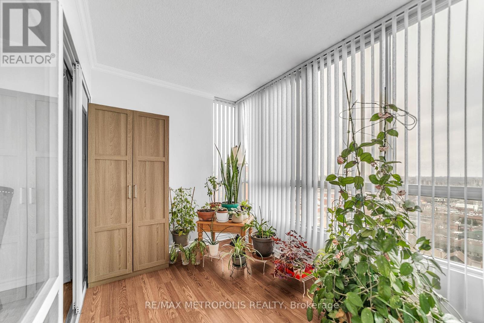 1604 - 2470 Eglinton Avenue W, Toronto, Ontario  M6M 5E7 - Photo 13 - W12895800