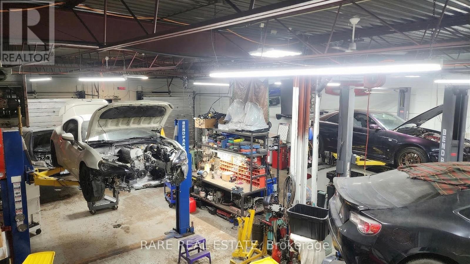 10-11 - 227 Advance Boulevard, Brampton, Ontario  L6T 4J3 - Photo 3 - W12895846