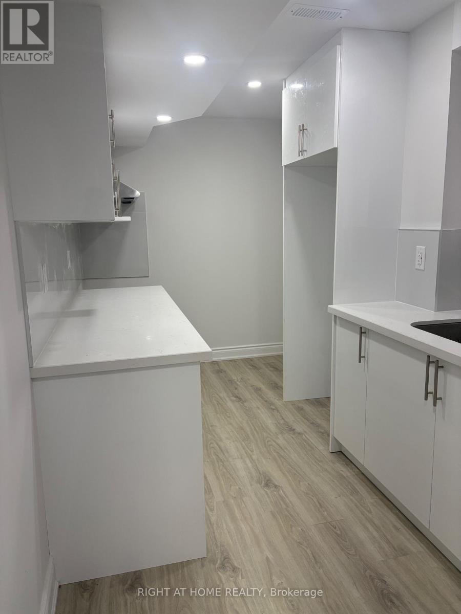 Basement - 36 Hubbell Rd Road S, Brampton, Ontario  L6Y 2A5 - Photo 12 - W12895866