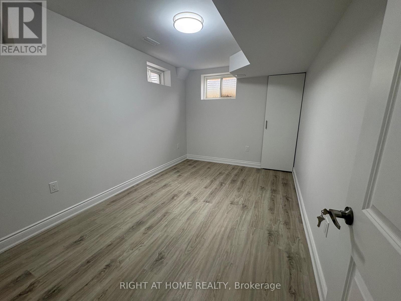 Basement - 36 Hubbell Rd Road S, Brampton, Ontario  L6Y 2A5 - Photo 17 - W12895866