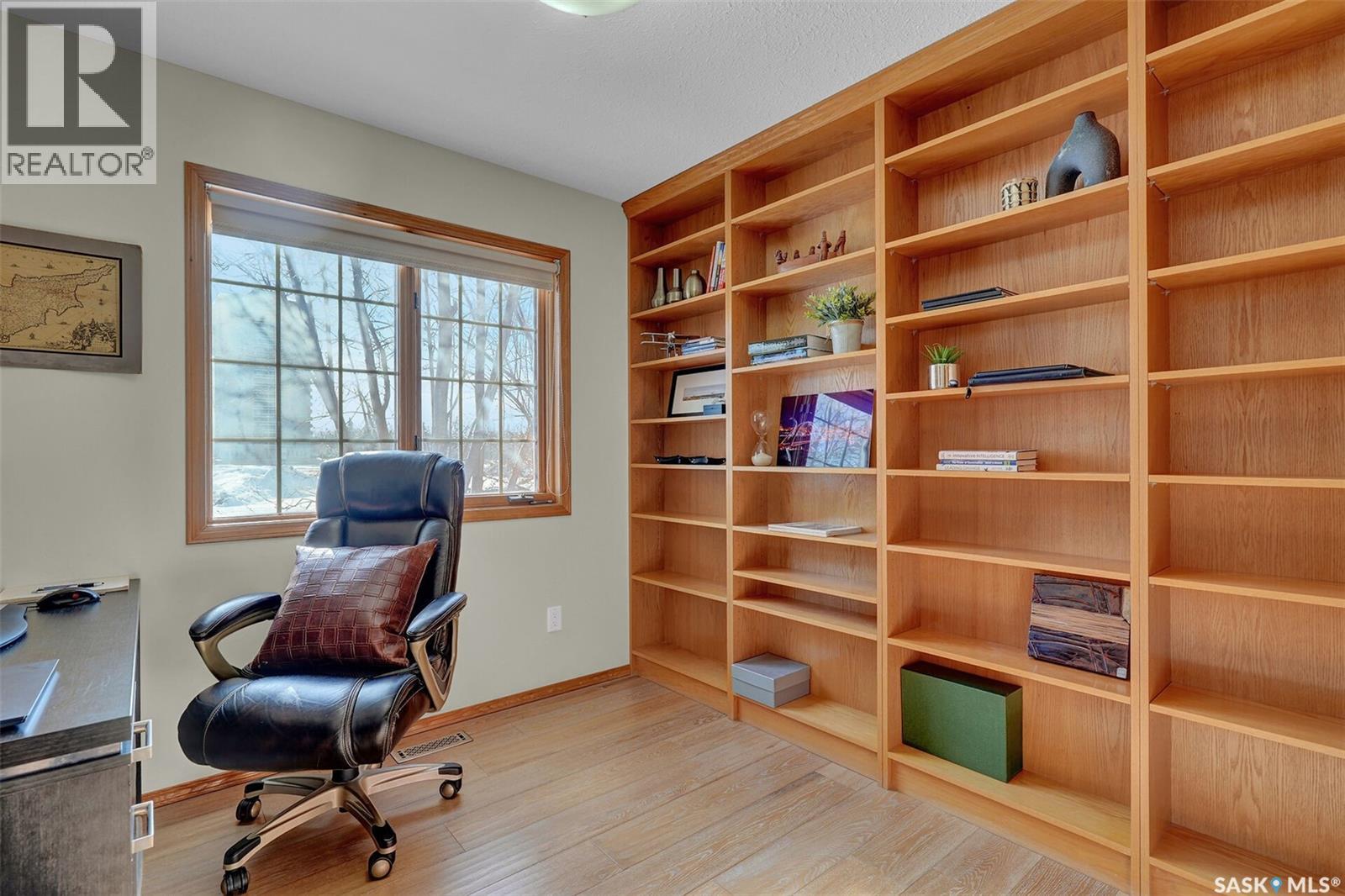 3328 Lakeshore Court, Regina, Saskatchewan  S4S 7H8 - Photo 16 - SK030723