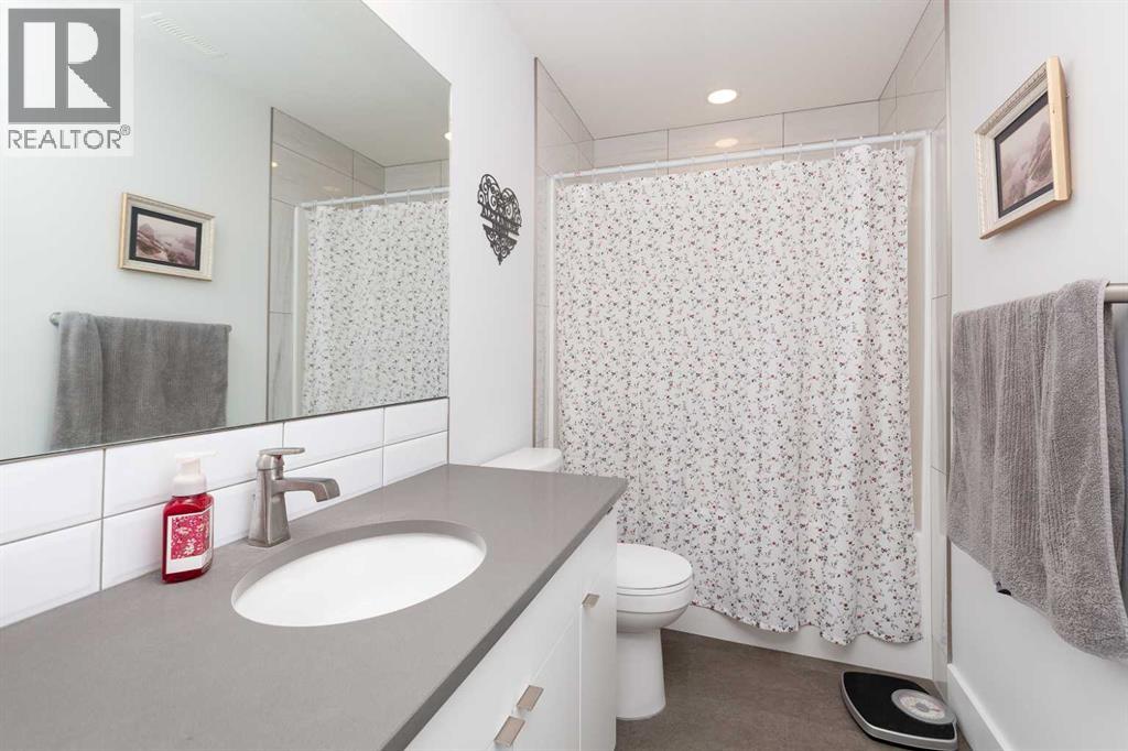 303 Canyon Estates Place W, Lethbridge, Alberta  T1K 7A4 - Photo 30 - A2270847