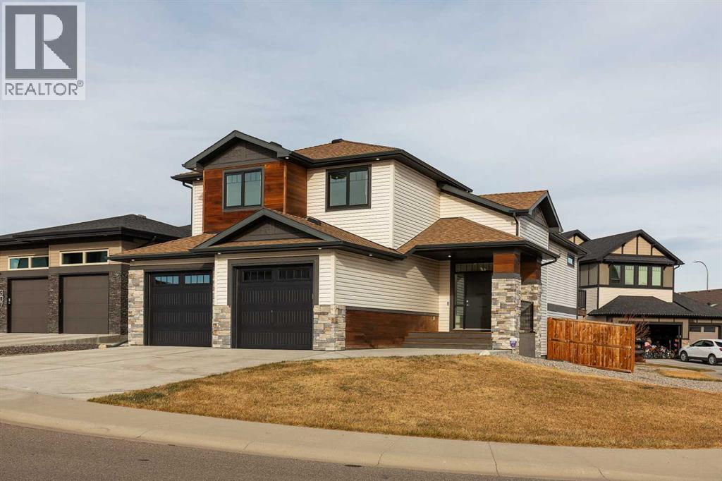 303 Canyon Estates Place W, Lethbridge, Alberta