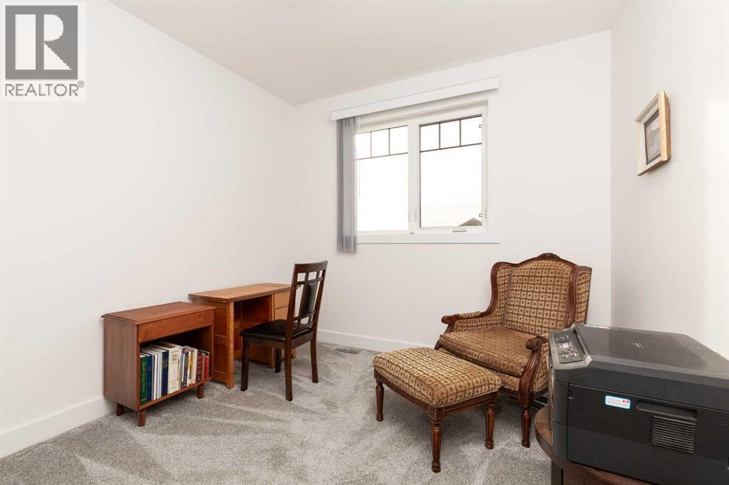 303 Canyon Estates Place W, Lethbridge, Alberta  T1K 7A4 - Photo 18 - A2270847