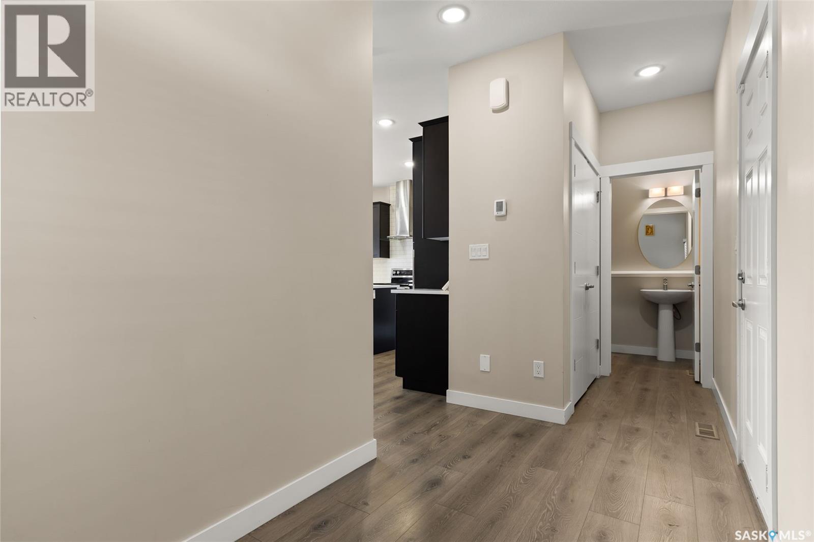 3523 Green Turtle Road, Regina, Saskatchewan  S4V 3N8 - Photo 4 - SK030663