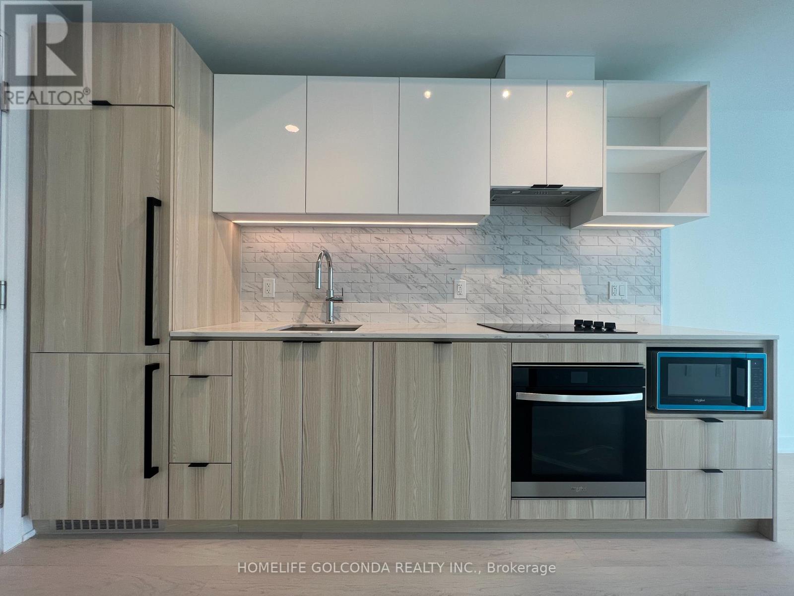 2116 - 252 CHURCH STREET, Toronto, Ontario