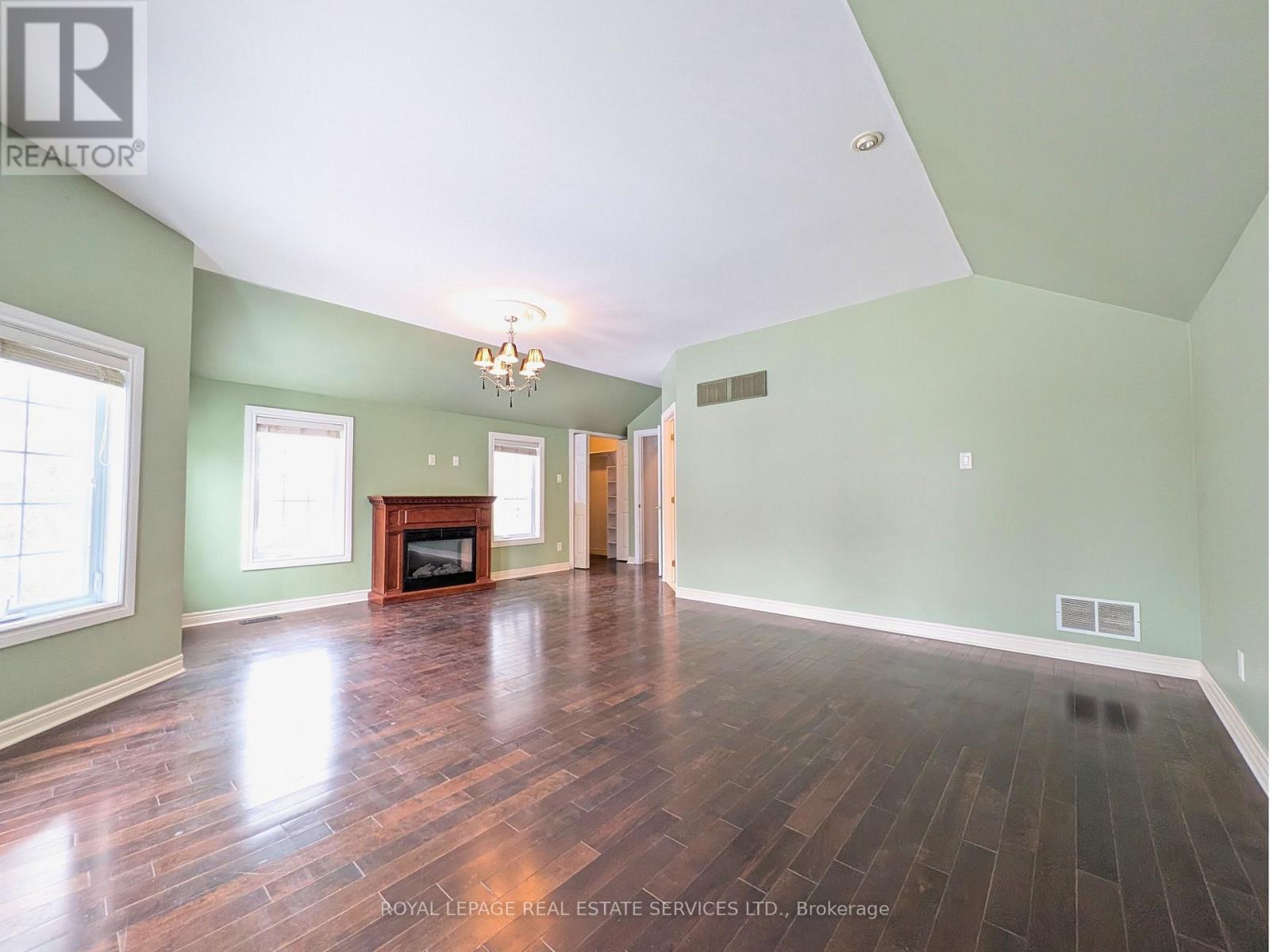 20 Holgate Street, Barrie, Ontario  L4N 2T5 - Photo 31 - S12885336