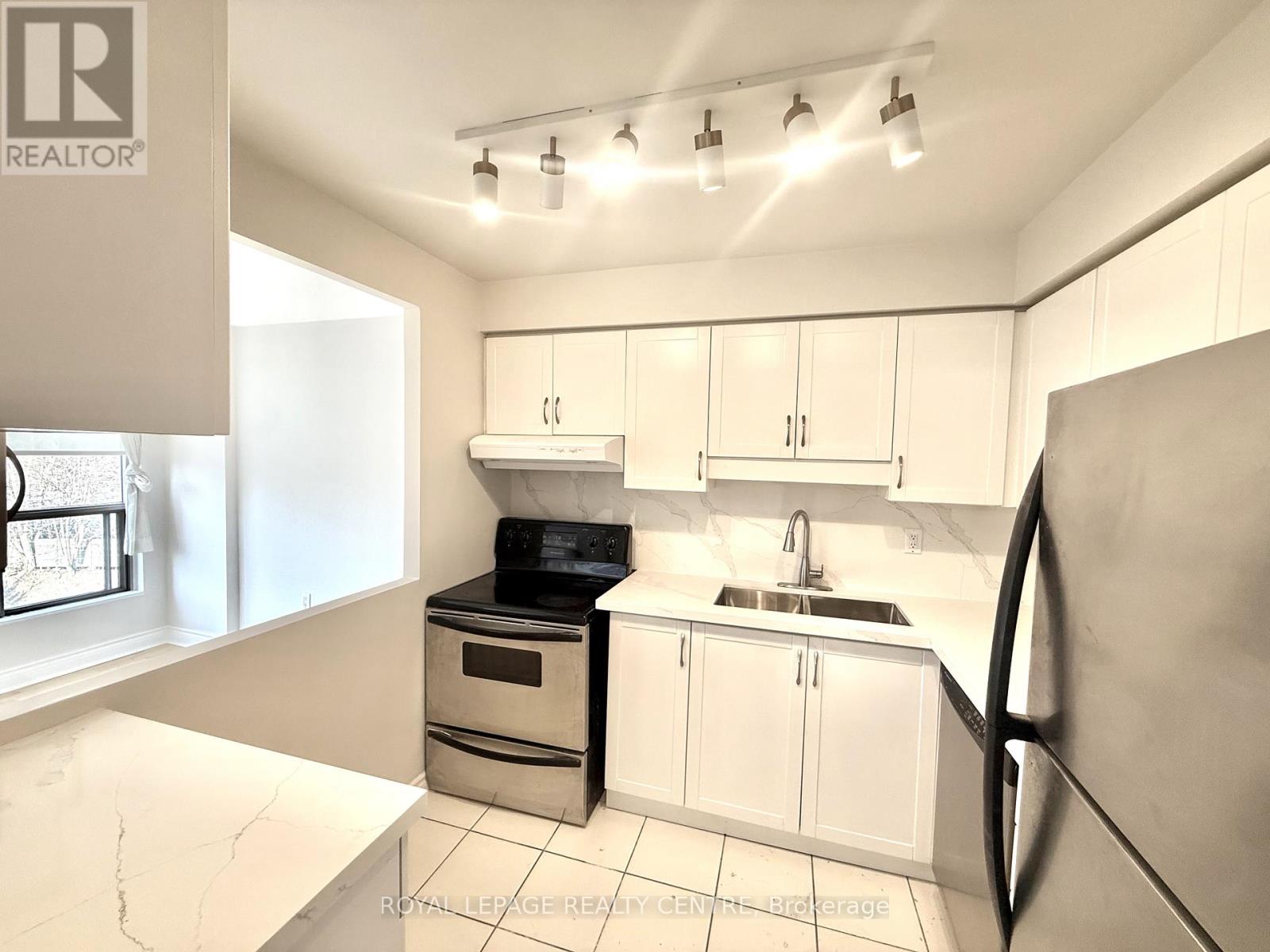 510 - 1110 Walden Circle, Mississauga, Ontario  L5J 4R3 - Photo 10 - W12612066