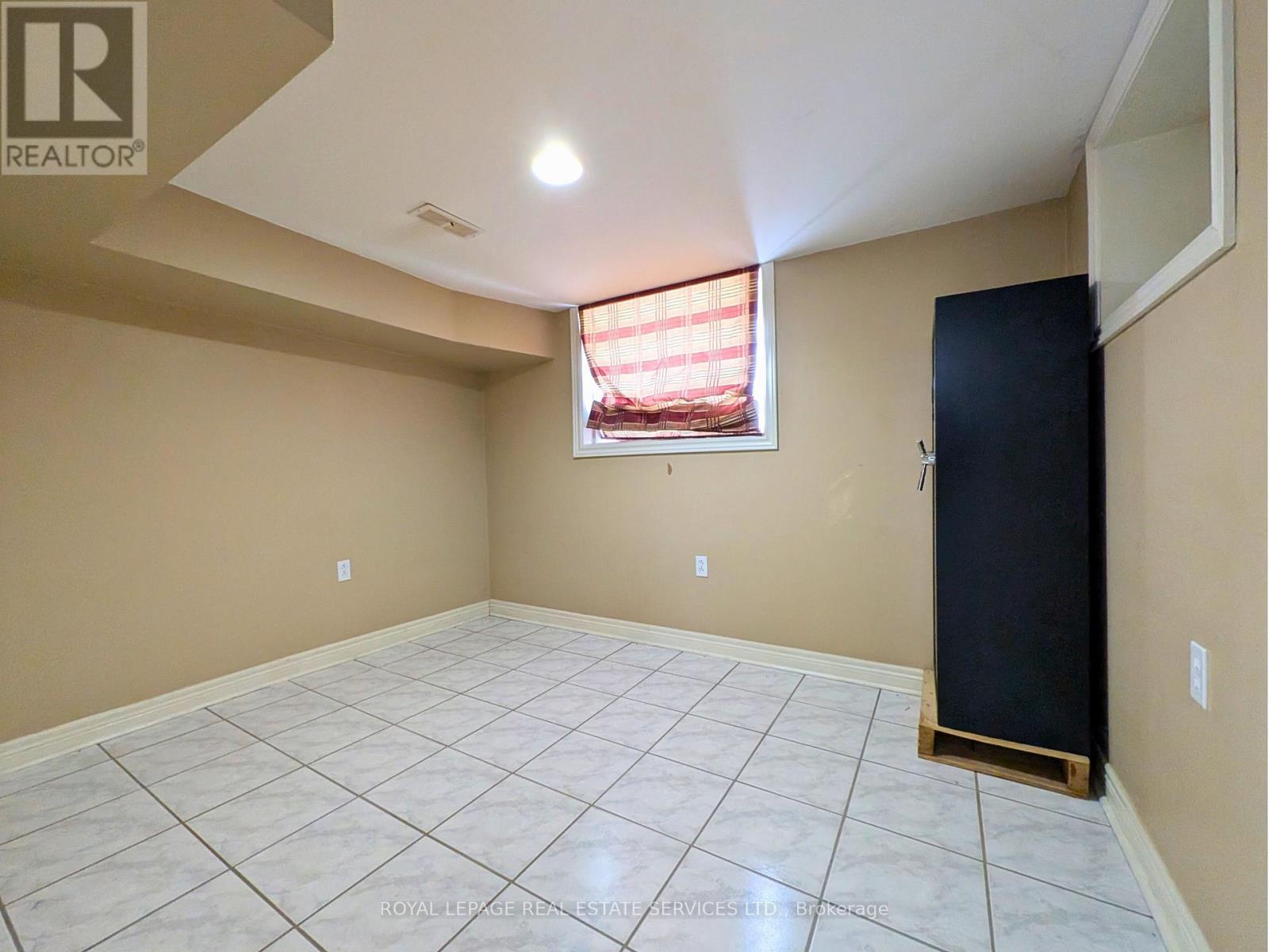 20 Holgate Street, Barrie, Ontario  L4N 2T5 - Photo 45 - S12885336