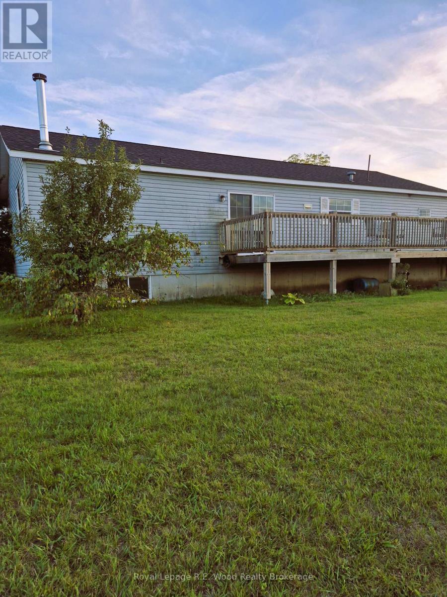 1319 Windham Road 9 Road E, Norfolk, Ontario  N0E 2A0 - Photo 4 - X12686776