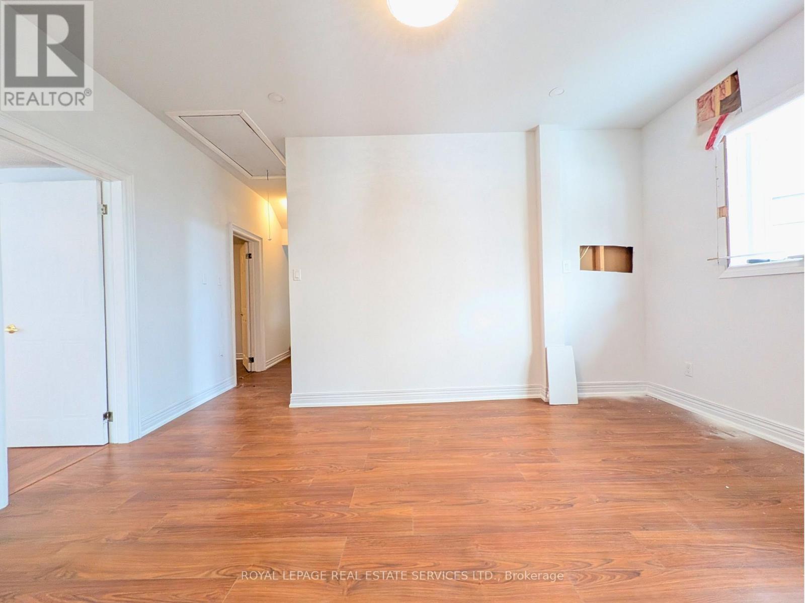 20 Holgate Street, Barrie, Ontario  L4N 2T5 - Photo 37 - S12885336