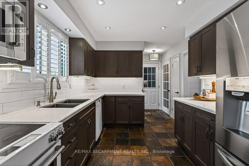 4931 Cameron Avenue, Lincoln, Ontario  L3J 0B9 - Photo 11 - X12895642