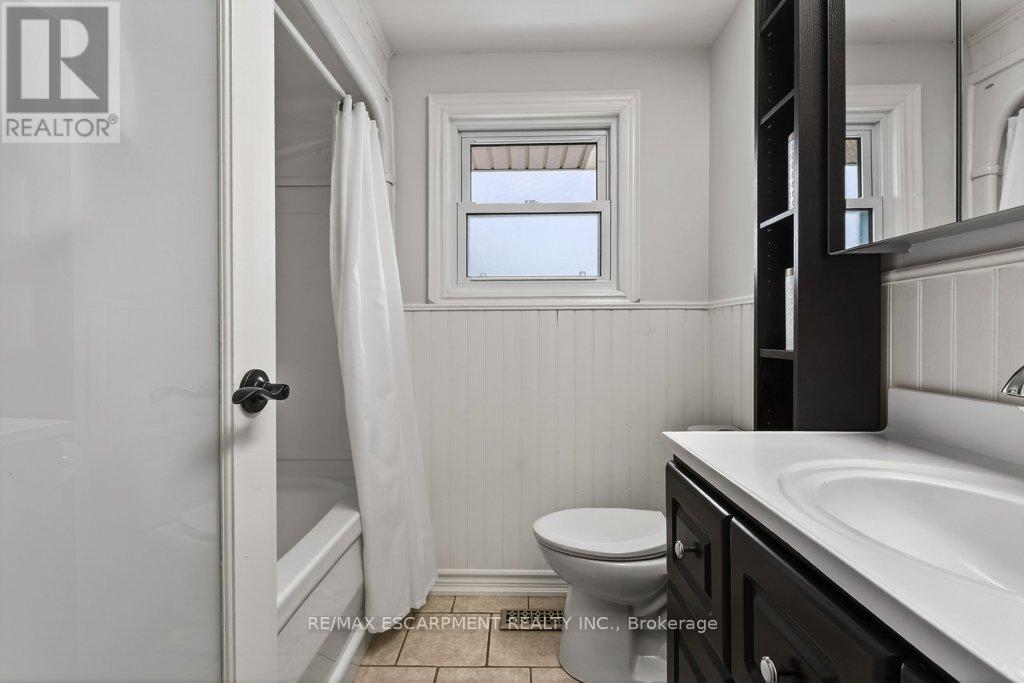 4931 Cameron Avenue, Lincoln, Ontario  L3J 0B9 - Photo 17 - X12895642