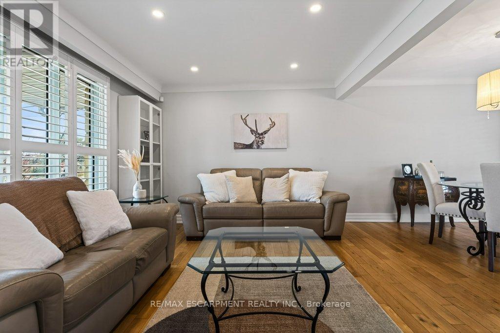 4931 Cameron Avenue, Lincoln, Ontario  L3J 0B9 - Photo 6 - X12895642