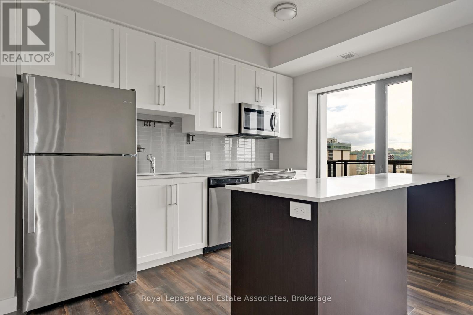 1702 - 15 Queen Street S, Hamilton, Ontario  L8P 0C6 - Photo 10 - X12895652