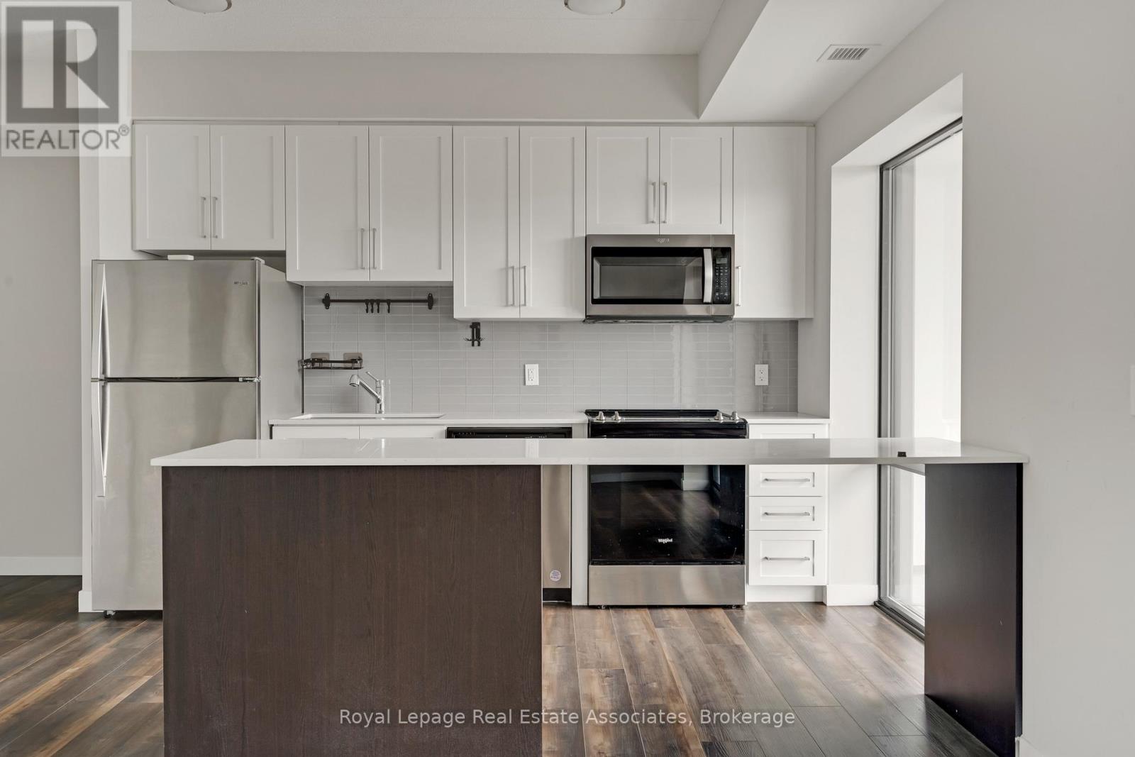 1702 - 15 Queen Street S, Hamilton, Ontario  L8P 0C6 - Photo 11 - X12895652