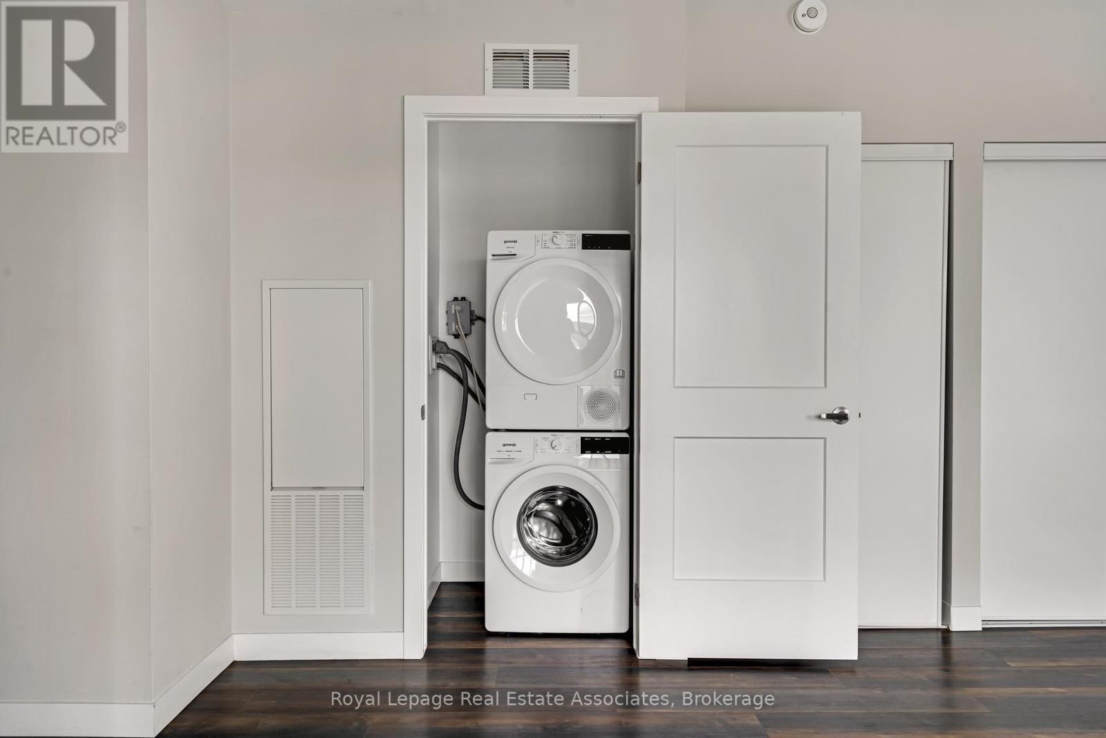 1702 - 15 Queen Street S, Hamilton, Ontario  L8P 0C6 - Photo 14 - X12895652