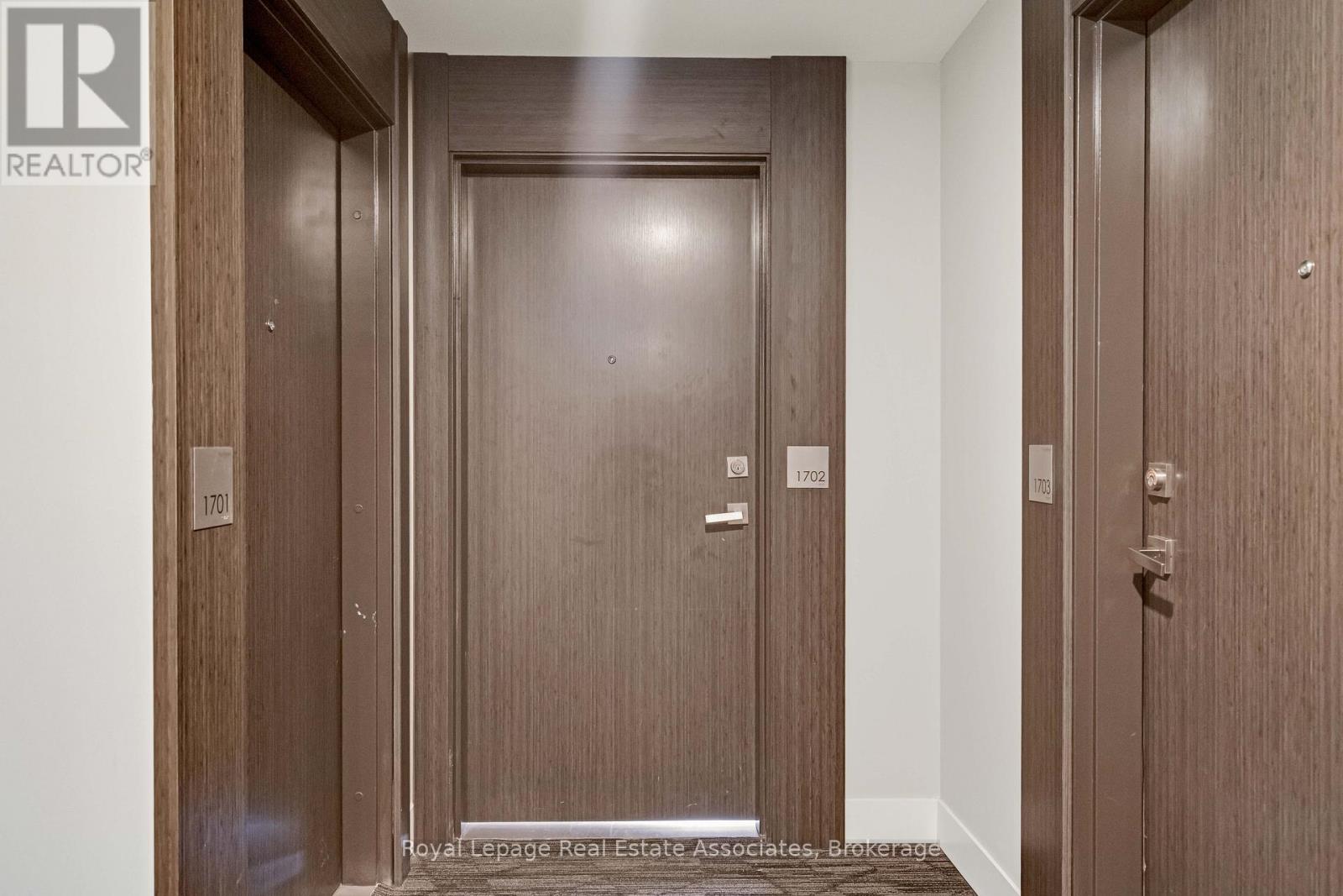 1702 - 15 Queen Street S, Hamilton, Ontario  L8P 0C6 - Photo 4 - X12895652