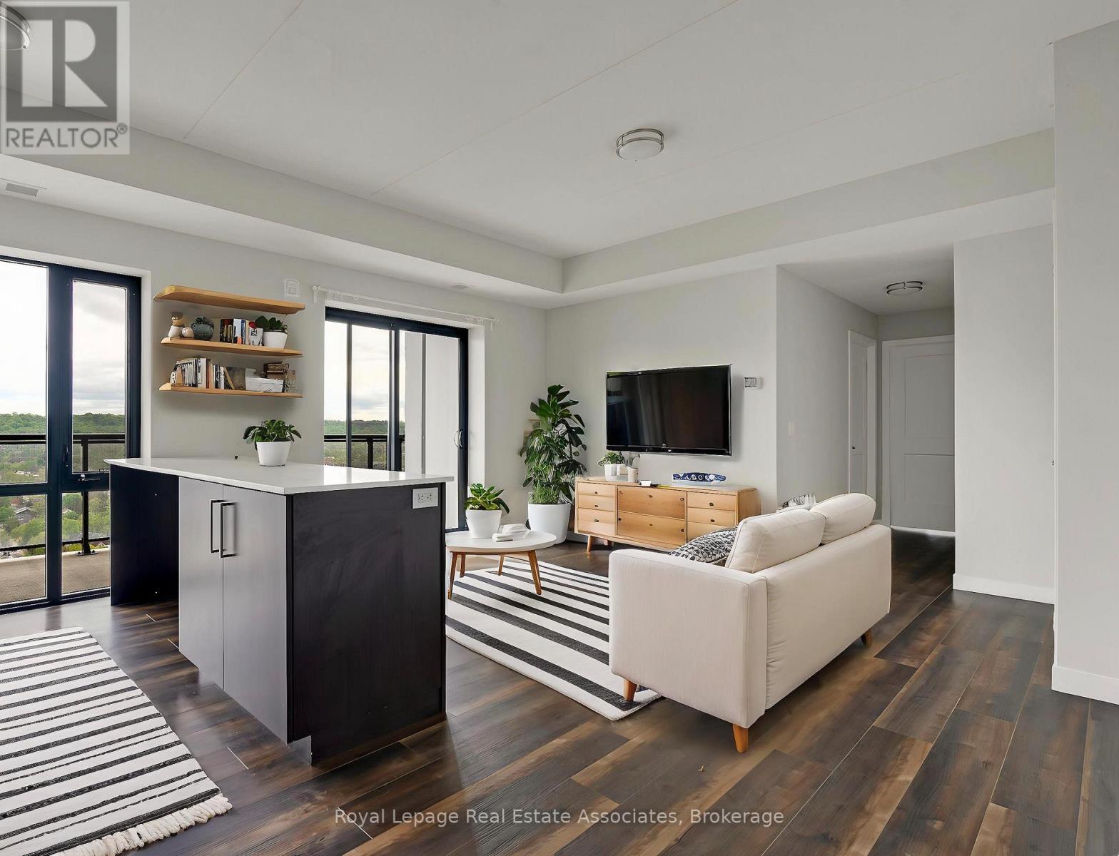 1702 - 15 Queen Street S, Hamilton, Ontario  L8P 0C6 - Photo 5 - X12895652