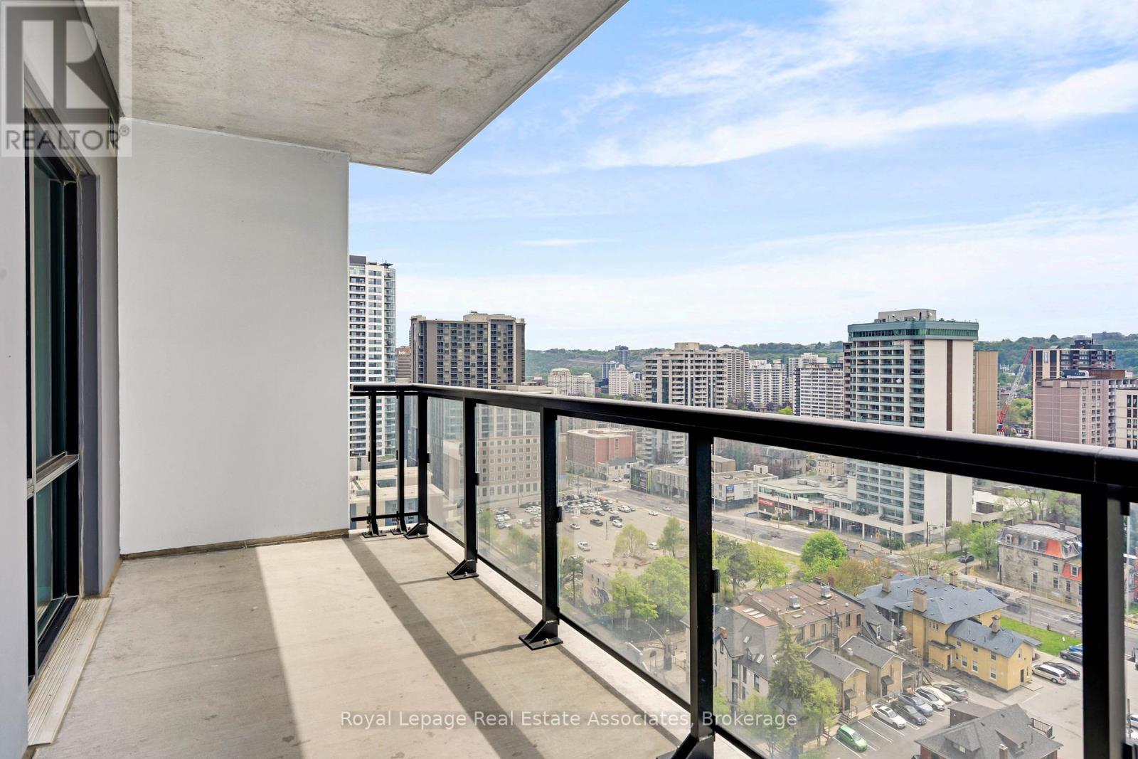 1702 - 15 Queen Street S, Hamilton, Ontario  L8P 0C6 - Photo 9 - X12895652