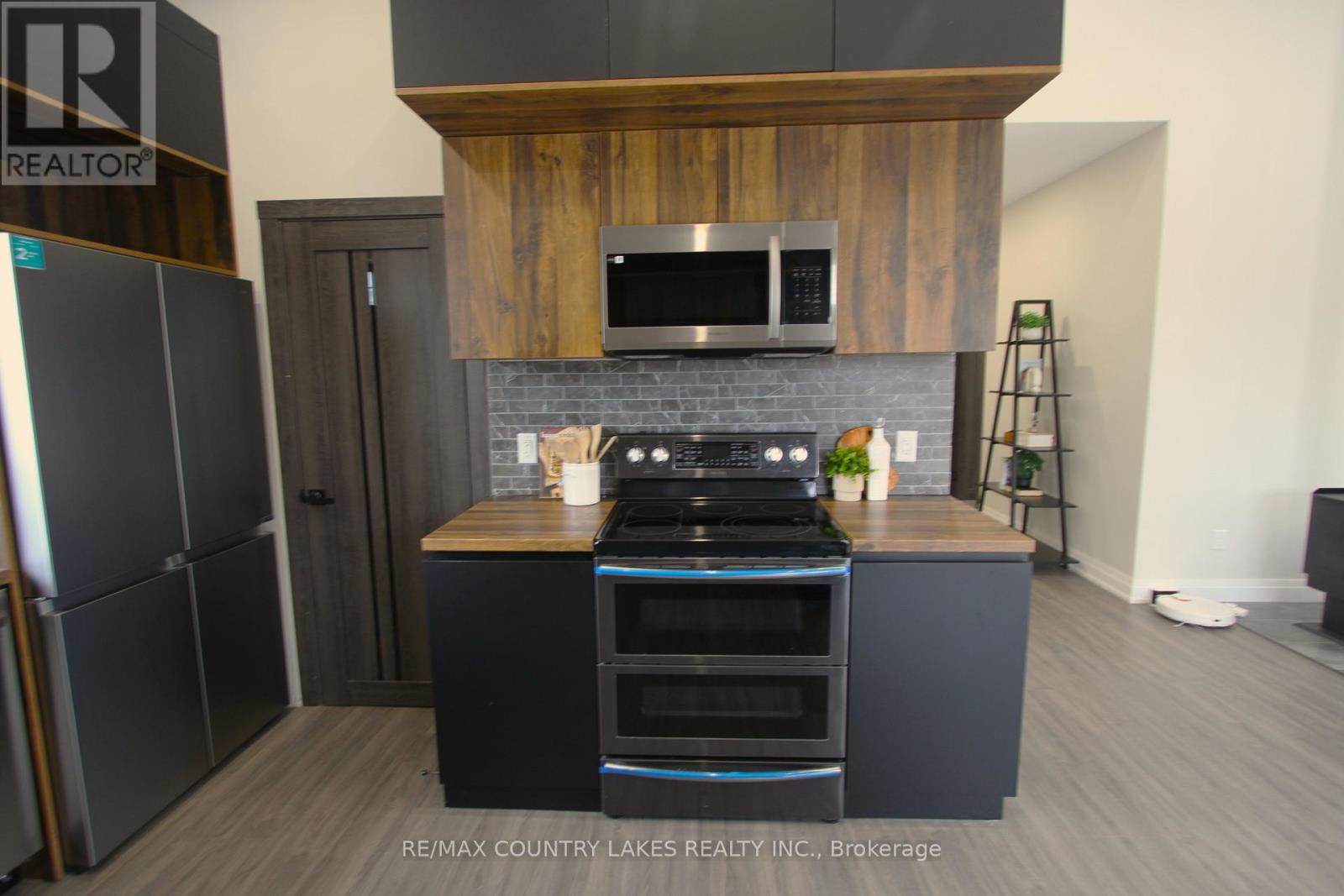 264 Mcguire Beach Road, Kawartha Lakes (Carden), Ontario  K0M 2B0 - Photo 16 - X12895662