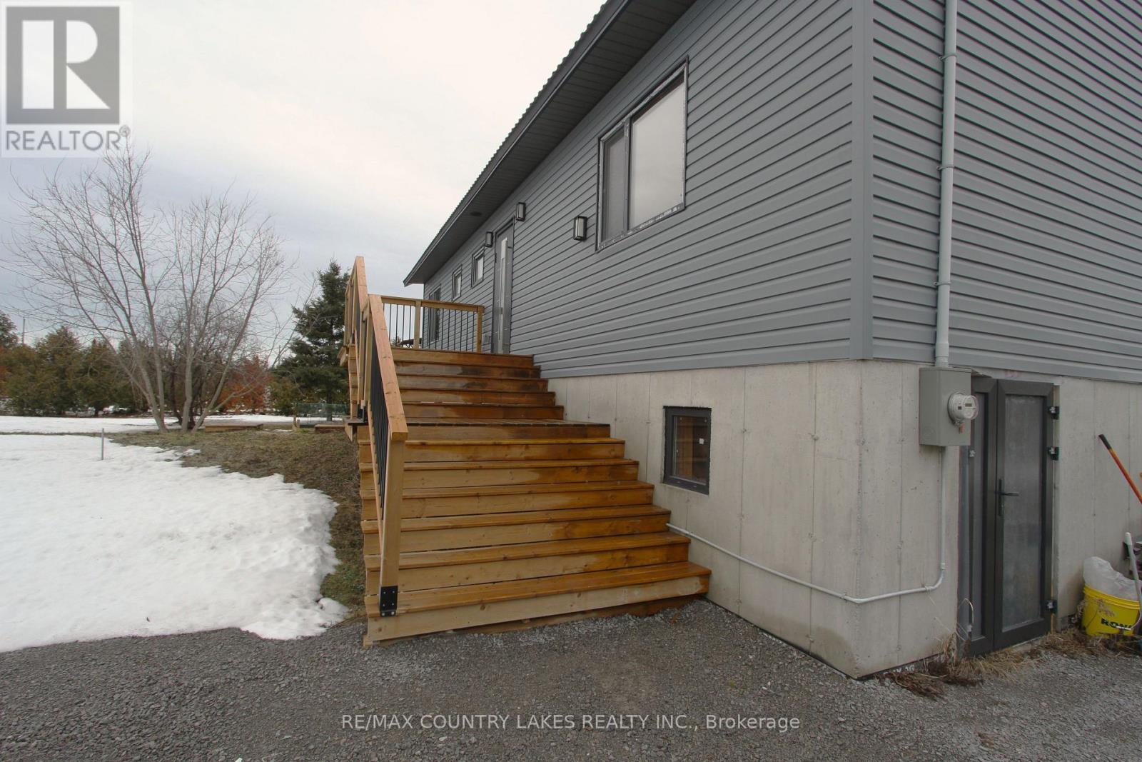 264 Mcguire Beach Road, Kawartha Lakes (Carden), Ontario  K0M 2B0 - Photo 8 - X12895662