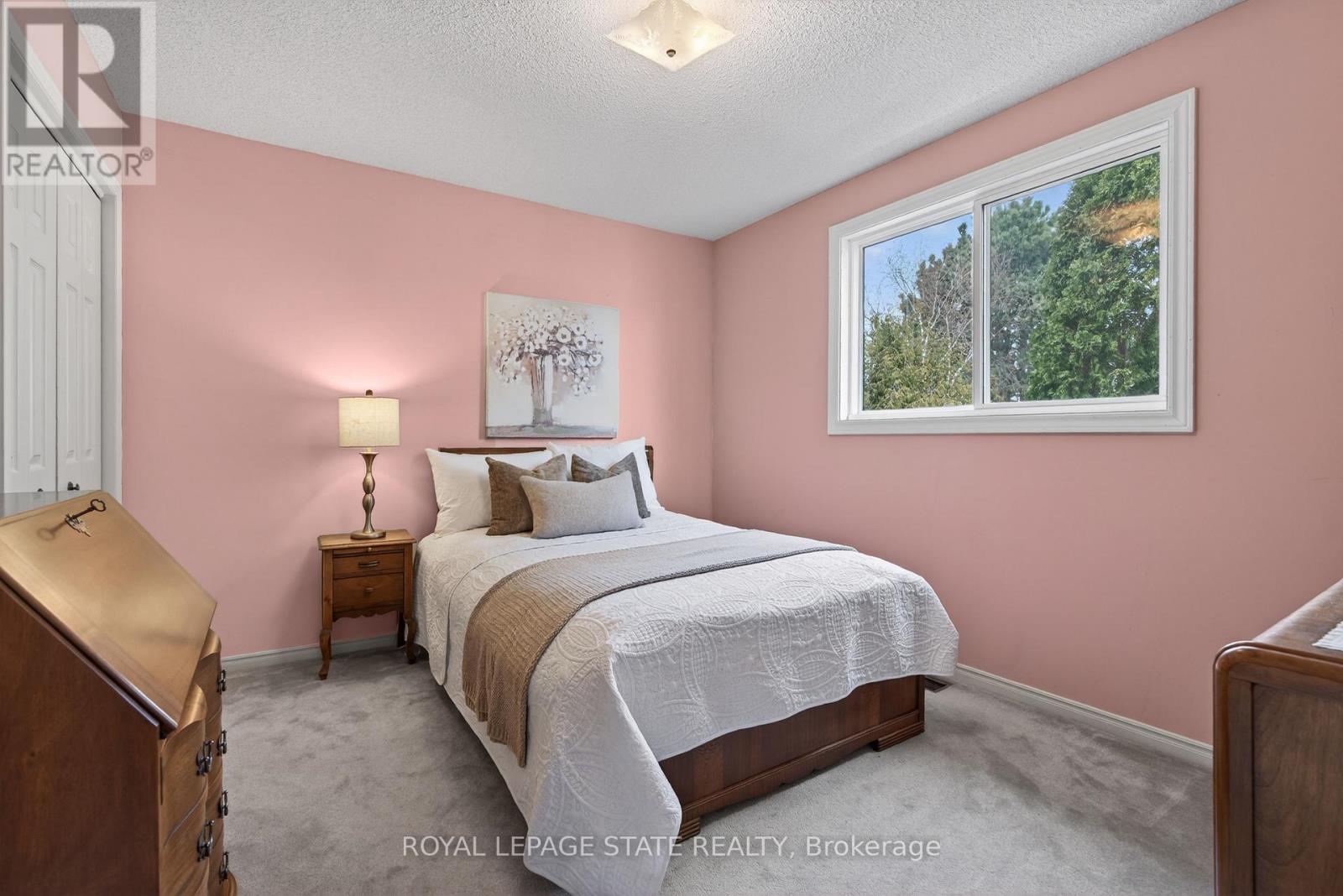 133 Central Avenue, Grimsby, Ontario  L3M 4Z3 - Photo 37 - X12895758