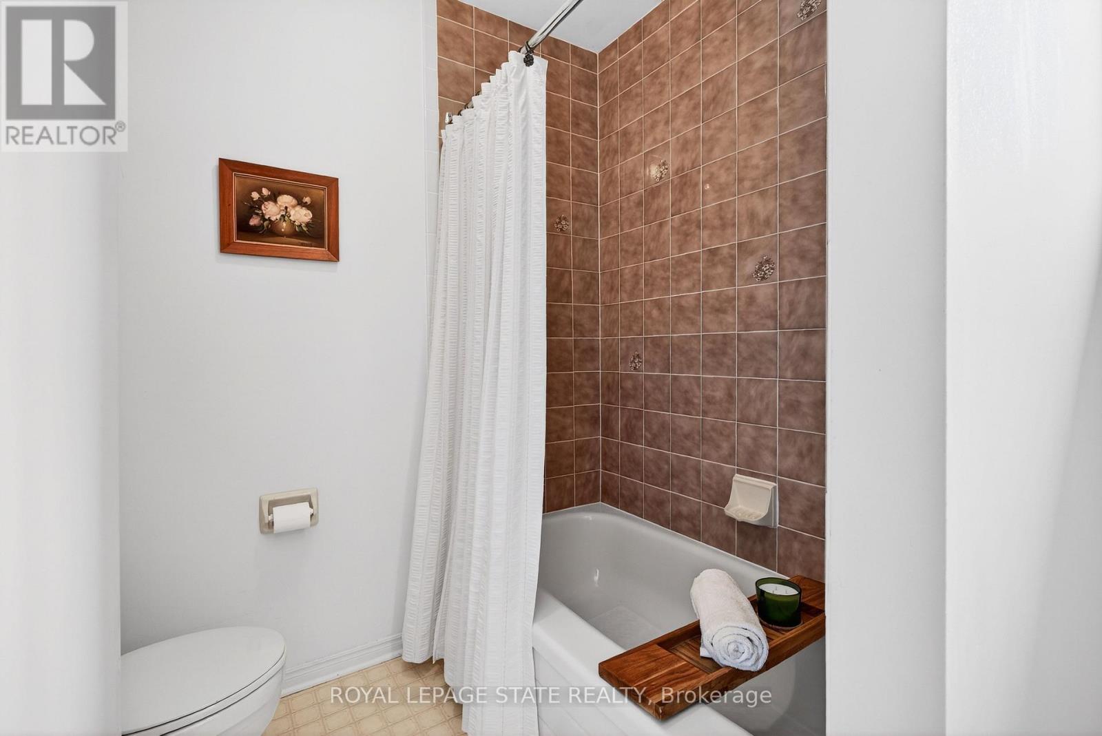 133 Central Avenue, Grimsby, Ontario  L3M 4Z3 - Photo 42 - X12895758