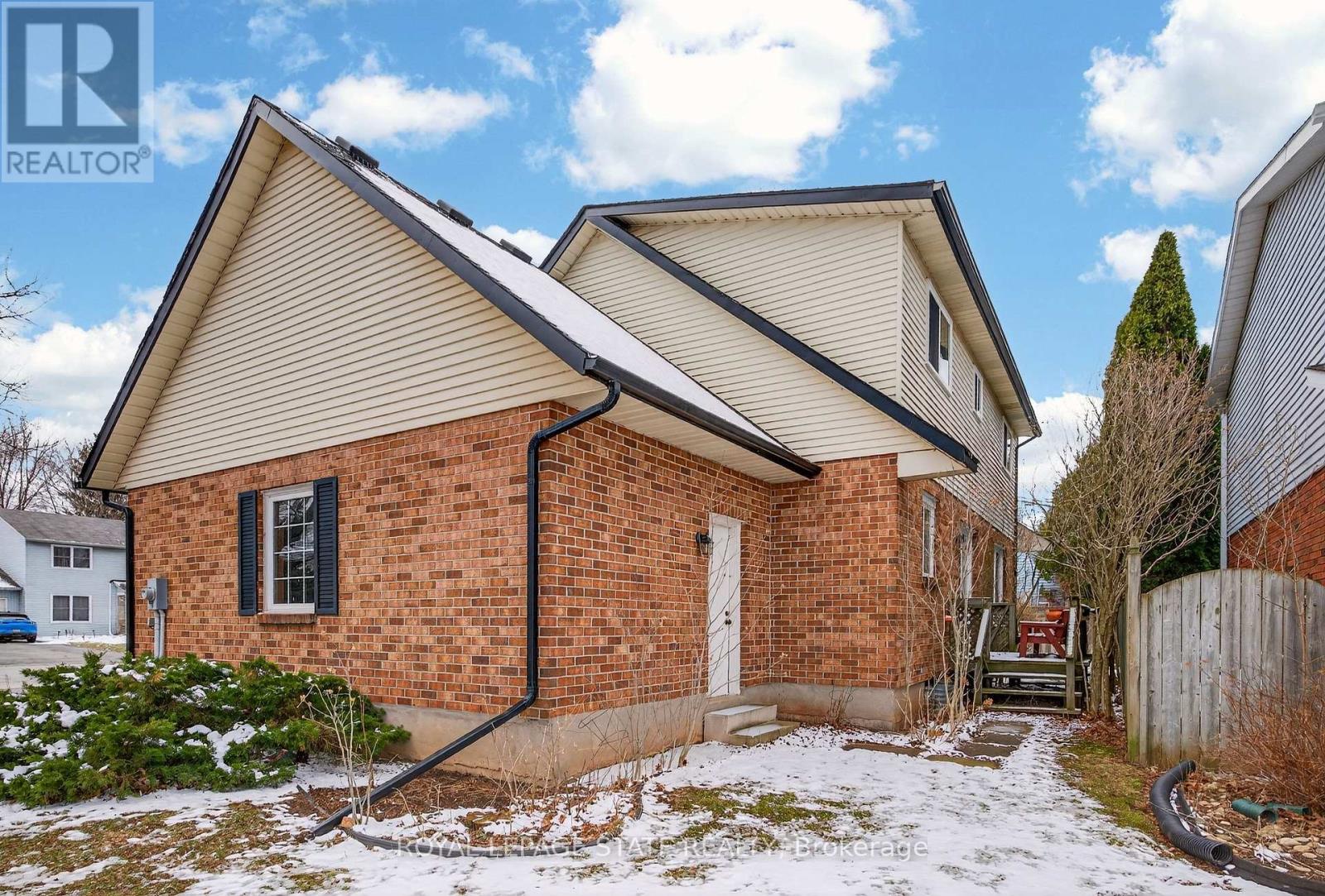 133 Central Avenue, Grimsby, Ontario  L3M 4Z3 - Photo 44 - X12895758