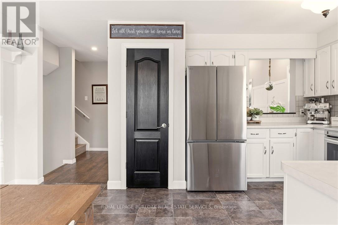 113 Edward Court, West Lincoln, Ontario  L0R 2A0 - Photo 10 - X12895810