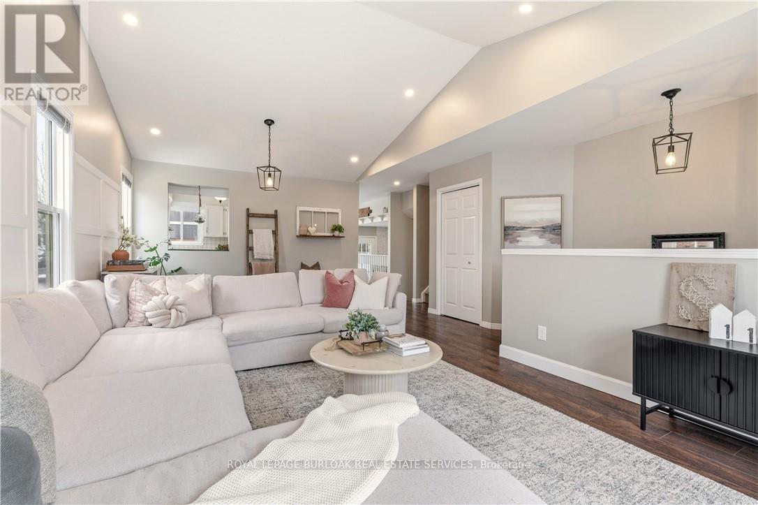 113 Edward Court, West Lincoln, Ontario  L0R 2A0 - Photo 8 - X12895810