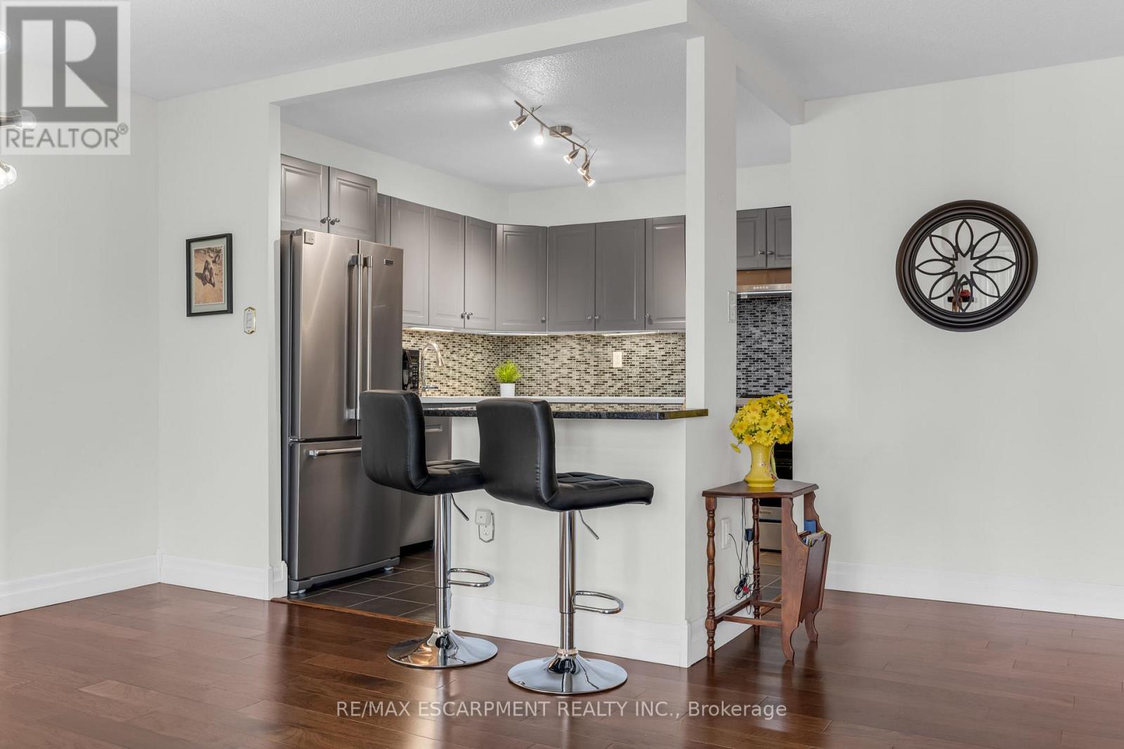 214 - 500 Green Road, Hamilton, Ontario  L8E 3M6 - Photo 10 - X12895862