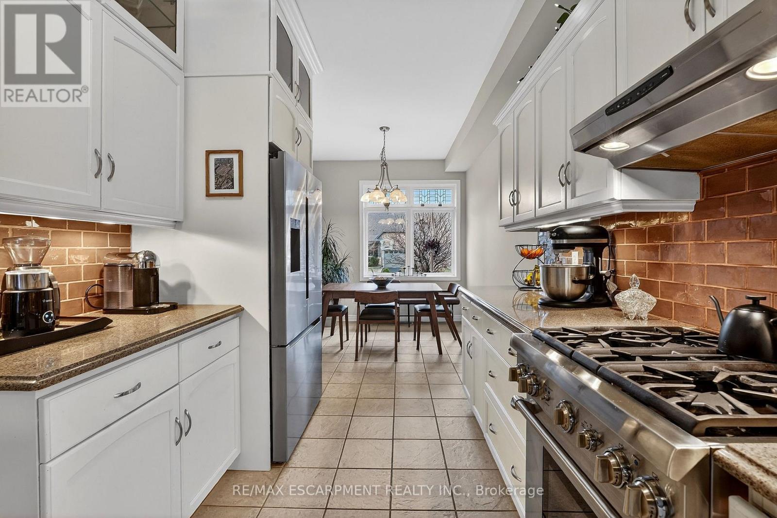 6 Conrad Place, Grimsby, Ontario  L3M 5S5 - Photo 11 - X12895874