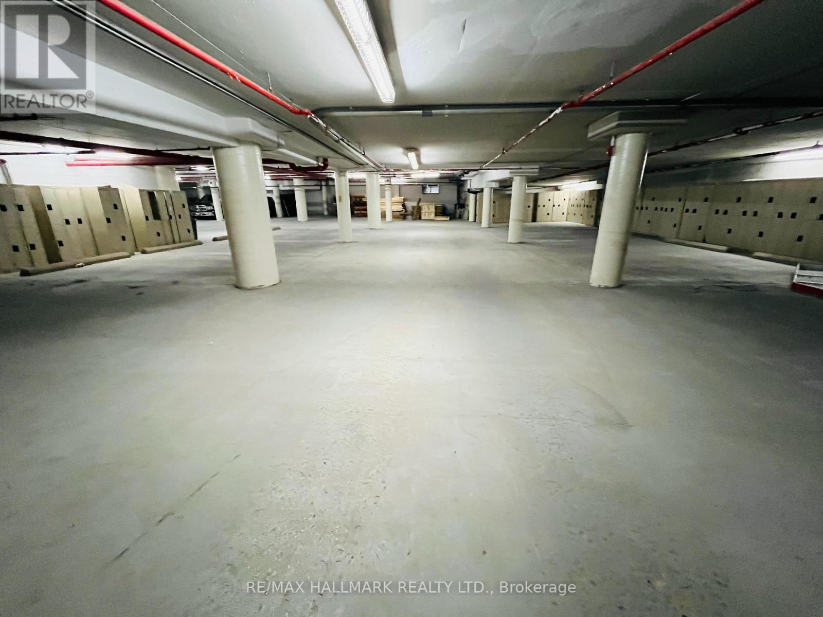 105 Gordon Baker Road, Toronto (Hillcrest Village), Ontario  M2H 3P8 - Photo 3 - C12827534