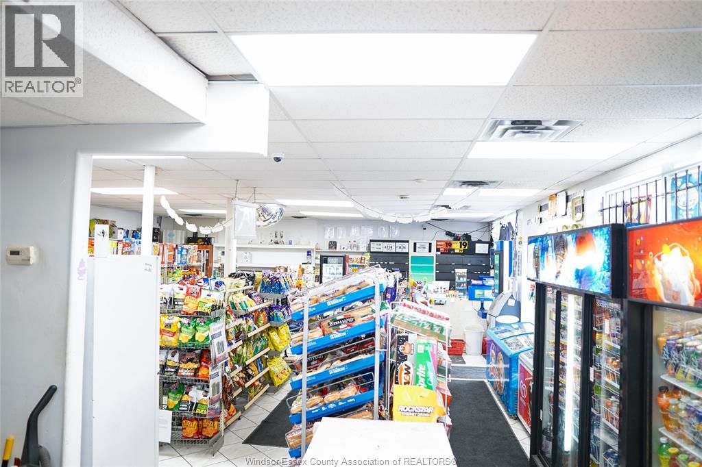 1086-1090 Felix, Windsor, Ontario  N9C 3L5 - Photo 11 - 26005637