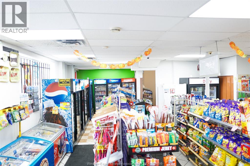 1086-1090 Felix, Windsor, Ontario  N9C 3L5 - Photo 15 - 26005637