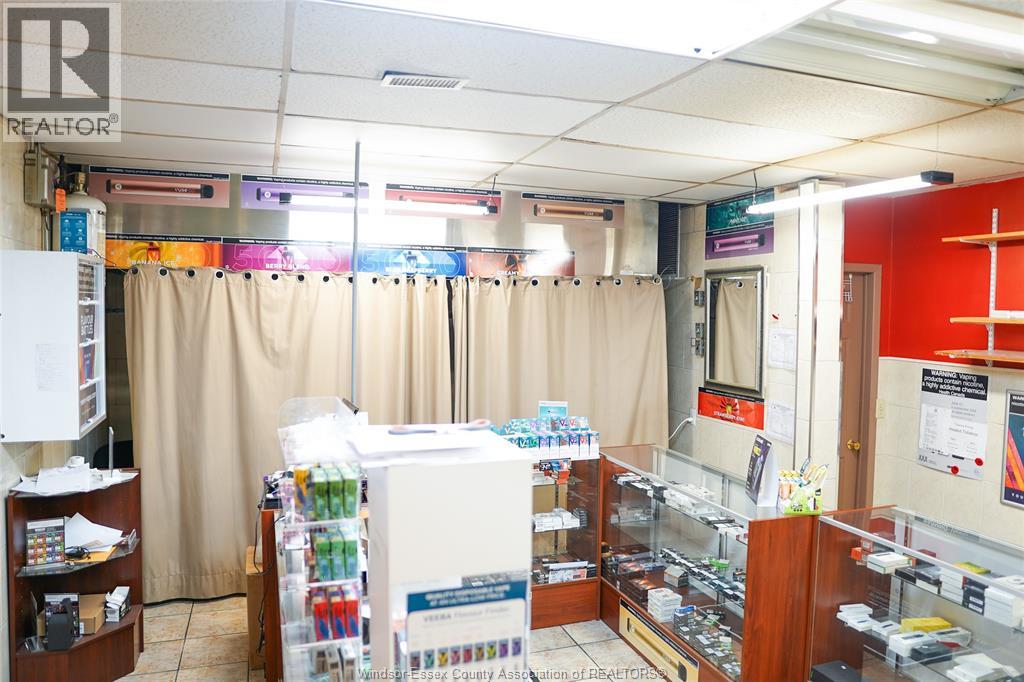 1086-1090 Felix, Windsor, Ontario  N9C 3L5 - Photo 17 - 26005637