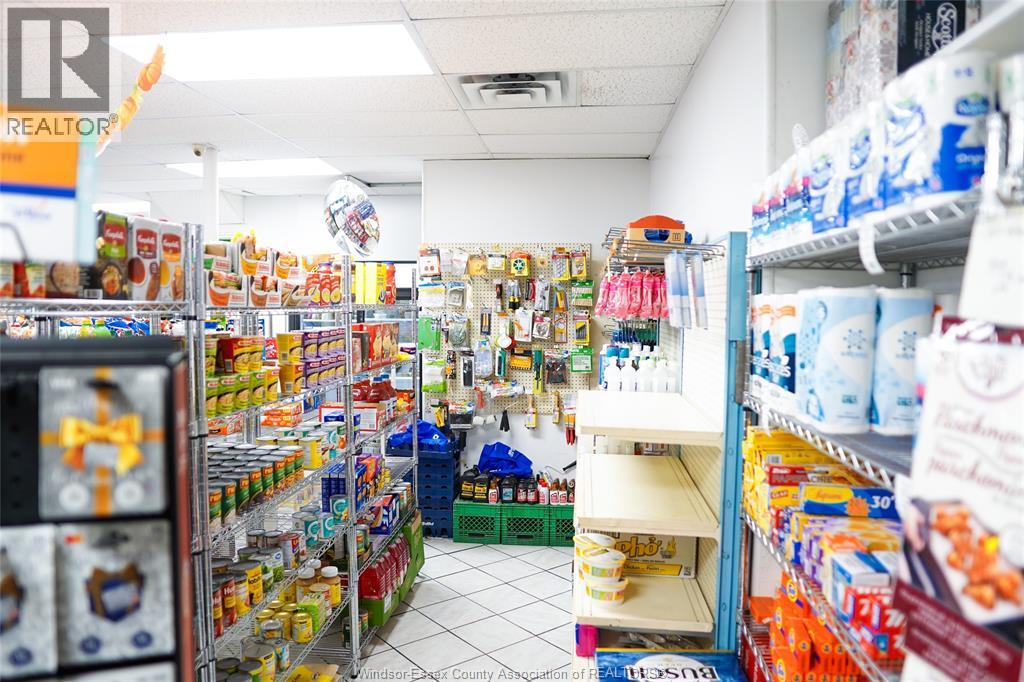 1086-1090 Felix, Windsor, Ontario  N9C 3L5 - Photo 6 - 26005637