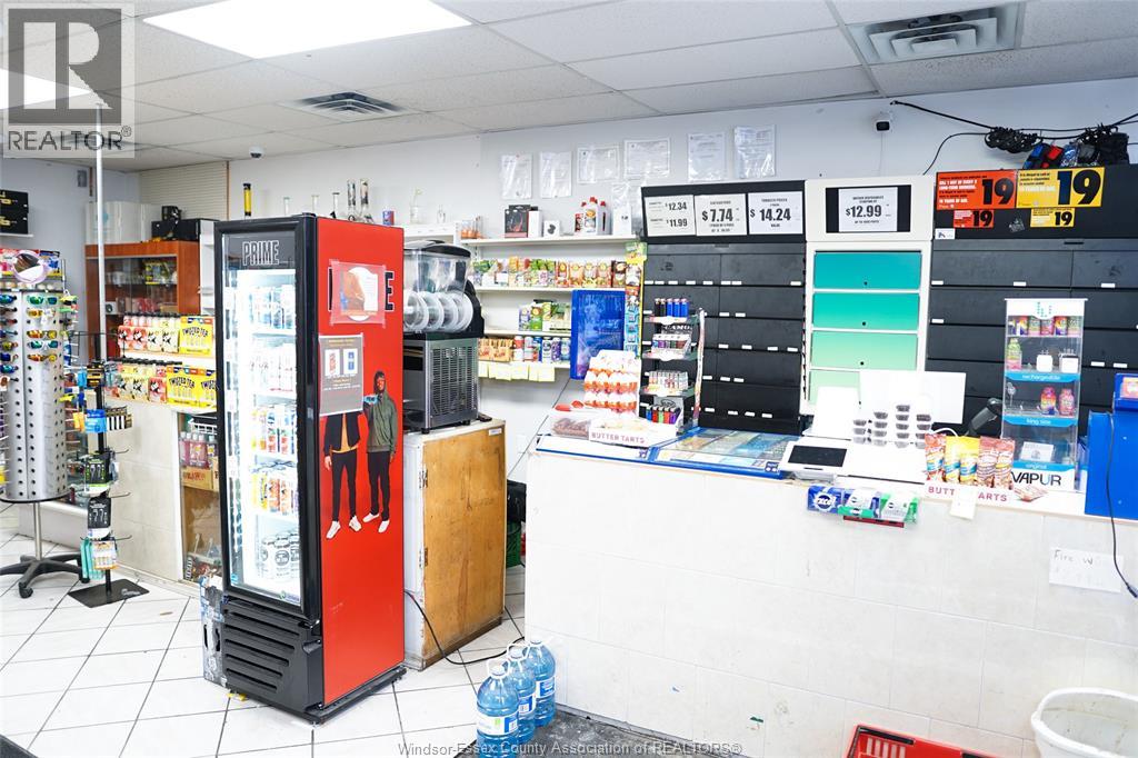 1086-1090 Felix, Windsor, Ontario  N9C 3L5 - Photo 8 - 26005637
