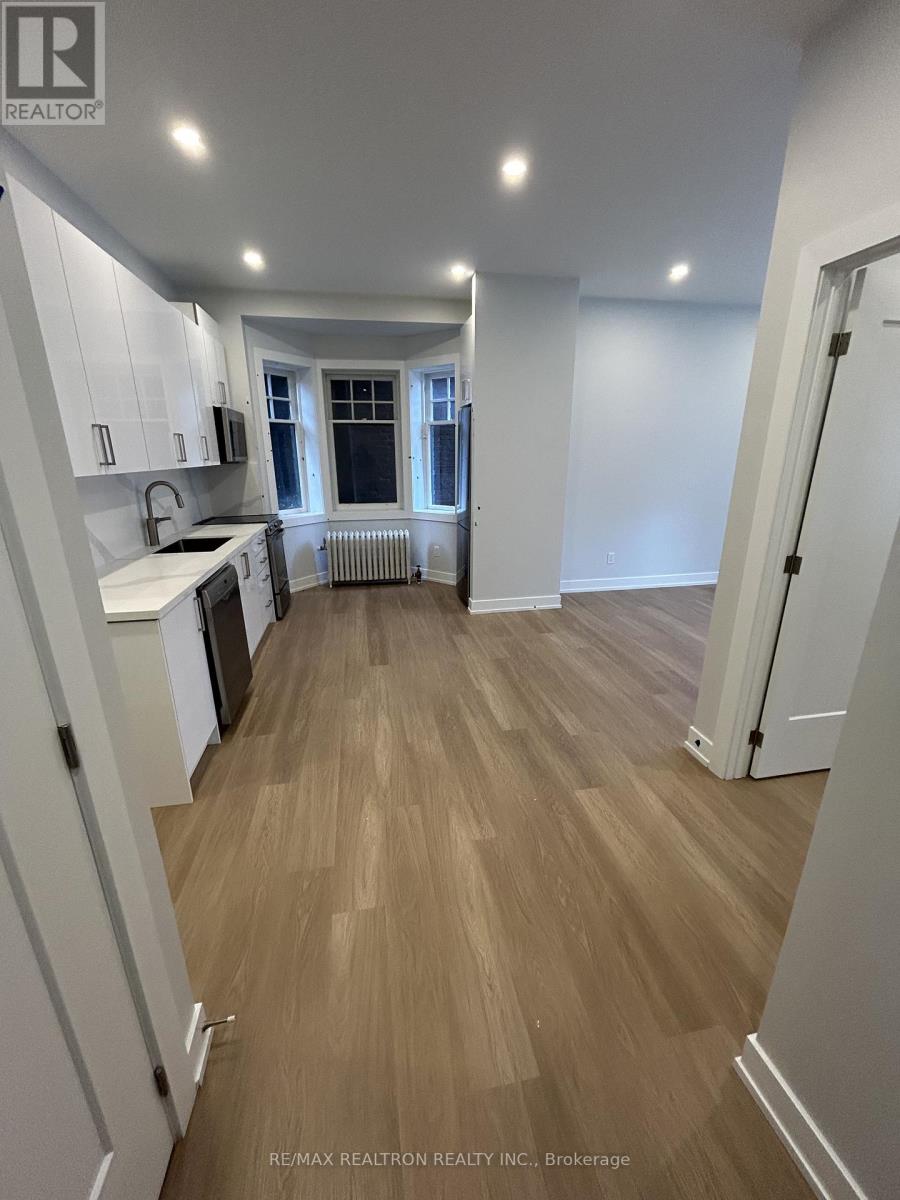 5 - 592 Church Street, Toronto, Ontario  M4Y 2E5 - Photo 5 - C12558334