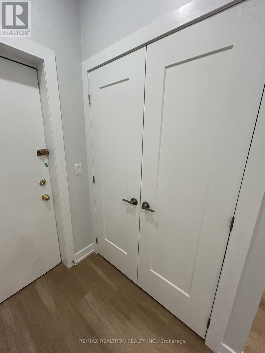 5 - 592 Church Street, Toronto, Ontario  M4Y 2E5 - Photo 10 - C12558334