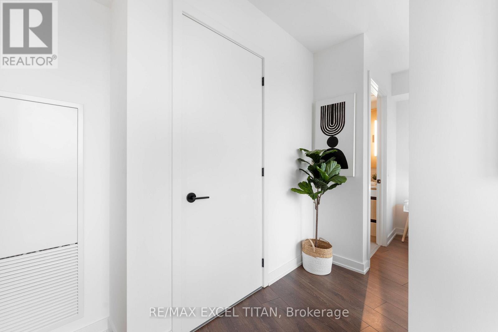 703 - 5 Lakeview Avenue, Toronto, Ontario  M6J 0H3 - Photo 14 - C12895656