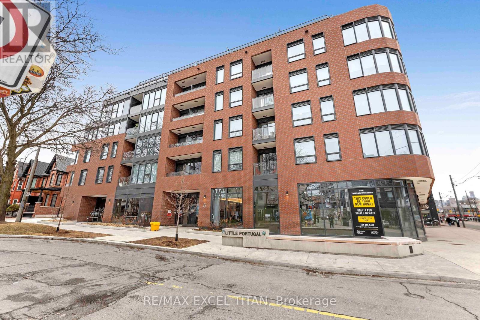 703 - 5 Lakeview Avenue, Toronto, Ontario  M6J 0H3 - Photo 3 - C12895656