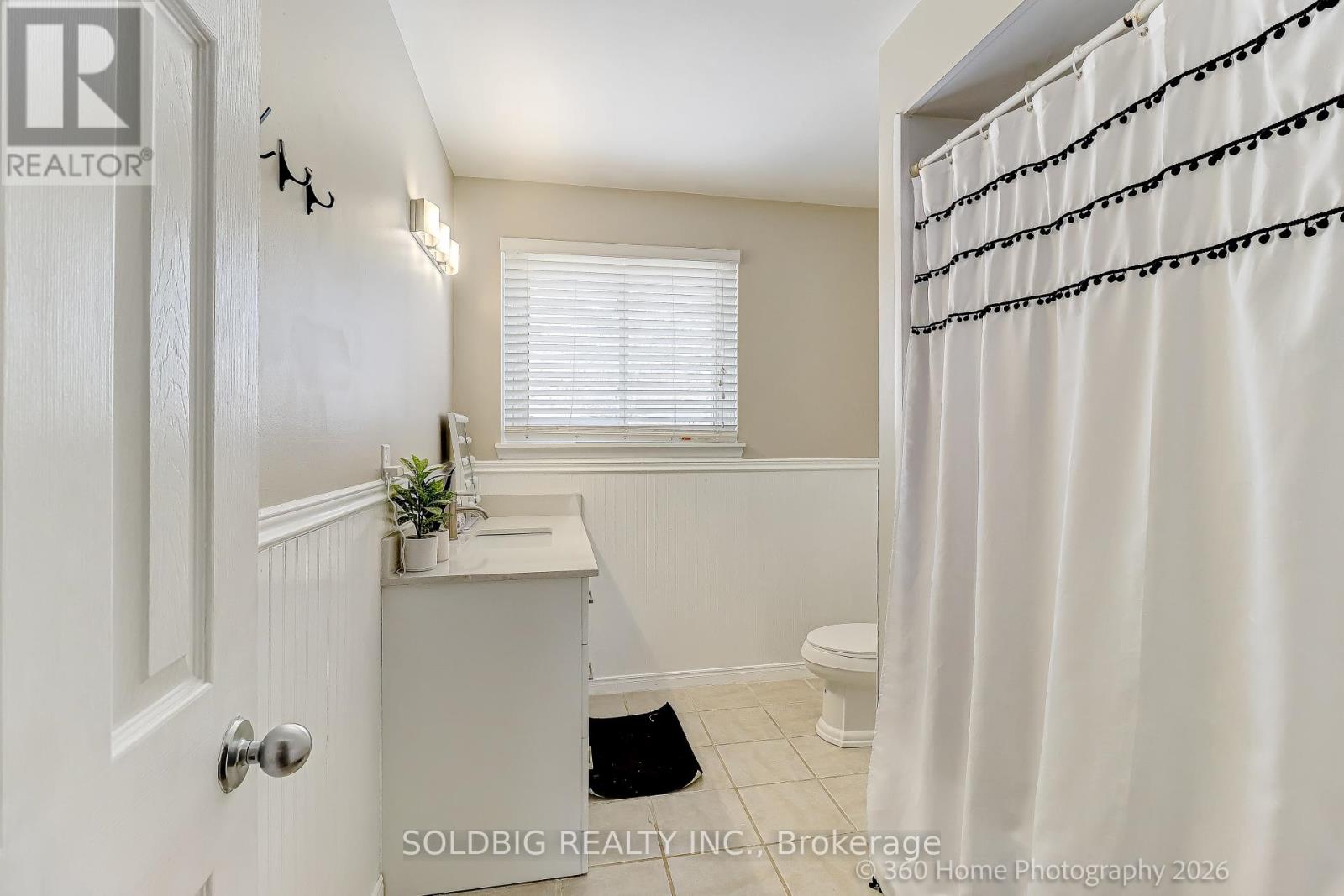 9 Loscombe Drive, Clarington, Ontario  L1C 3S8 - Photo 14 - E12895572